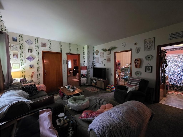 340 W 24th St, Erie, PA 16502 - living room featuring carpet