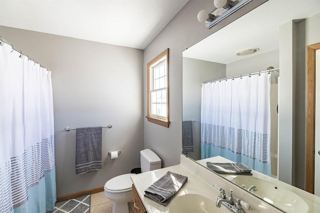 3706 Harbor Ridge Trl, Erie, PA 16510 - full bathroom featuring toilet, vanity, baseboards, and a shower with curtain