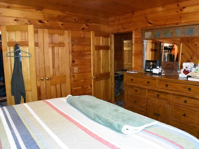 bedroom featuring a closet