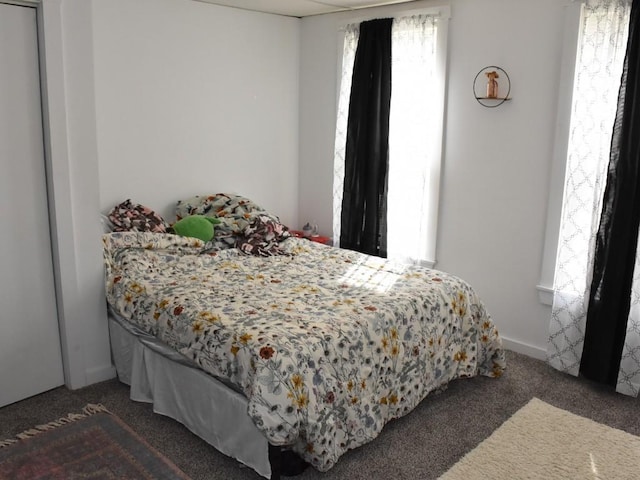 bedroom featuring carpet floors