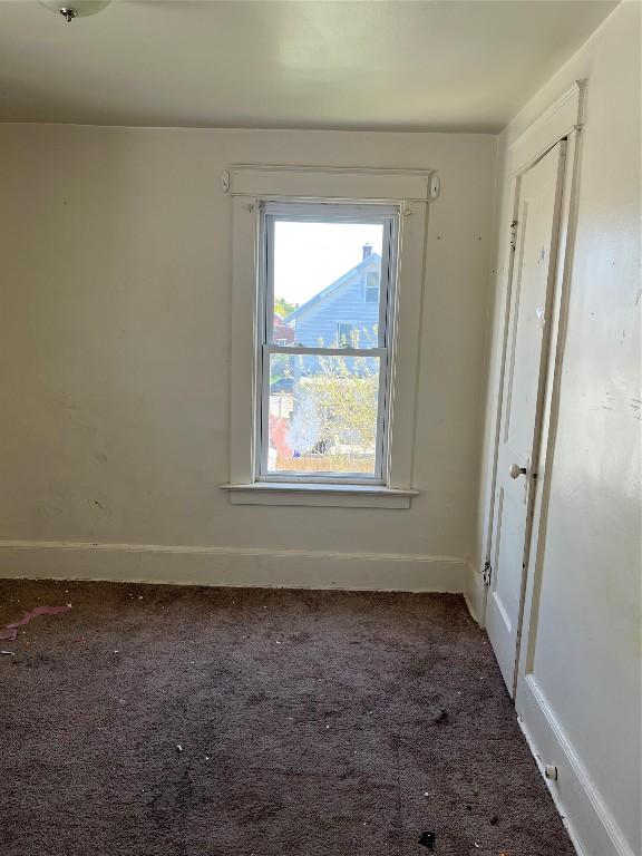 2627 Van Buren Ave, Erie, PA 16504 - carpeted empty room featuring baseboards