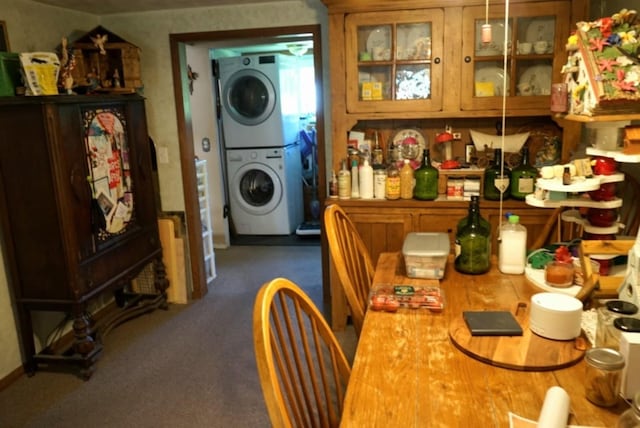 17315 Phelps Rd, Linesville, PA 16424 - dining space featuring estacked washer and dryer and carpet