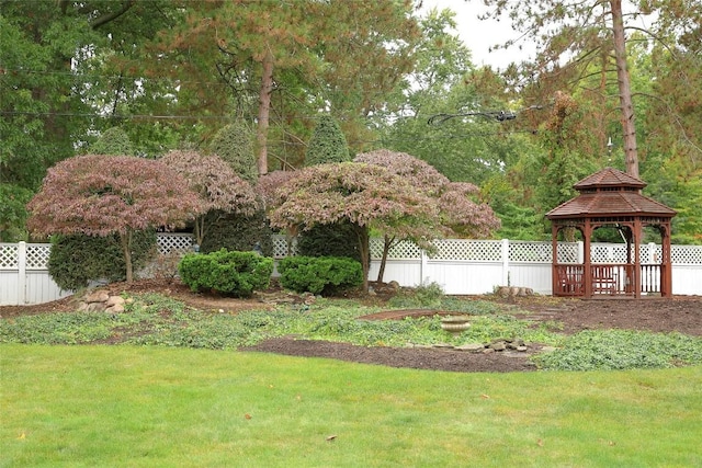 1347 S Shore Dr, Erie, PA 16505 - photo 4