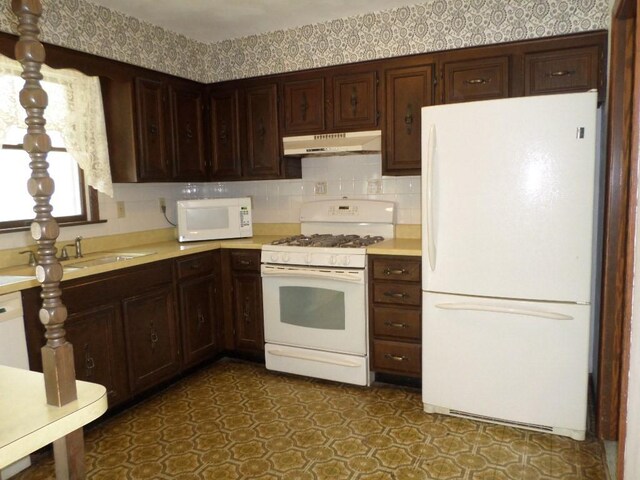 4485 Phyllis Dr, Erie, PA 16510 - photo 8