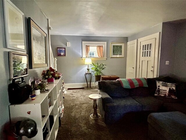 910 Weschler Ave, Erie, PA 16502 - photo 5