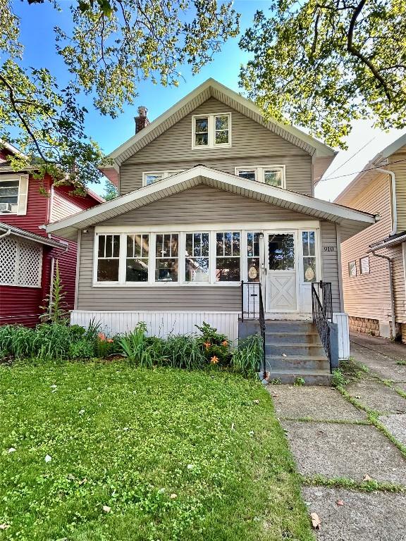 910 Weschler Ave, Erie, PA 16502 - photo 1