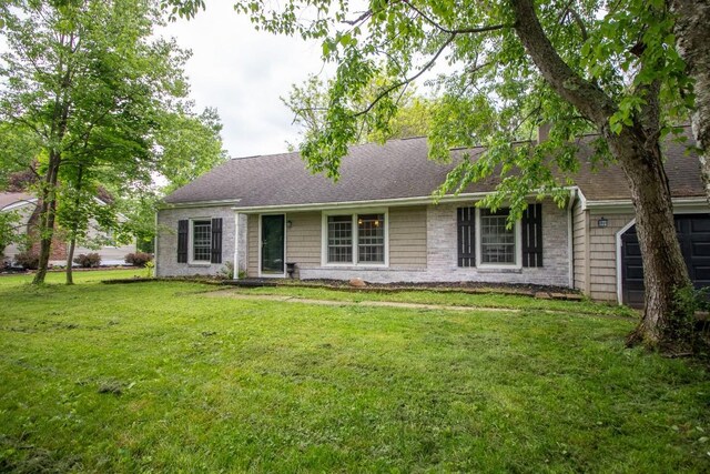 104 Hillcrest Dr, Edinboro, PA 16412 - ranch-style home featuring a front lawn and a shingled roof