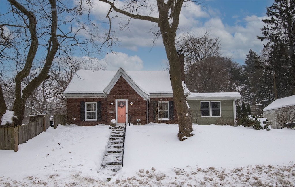 view of front of house