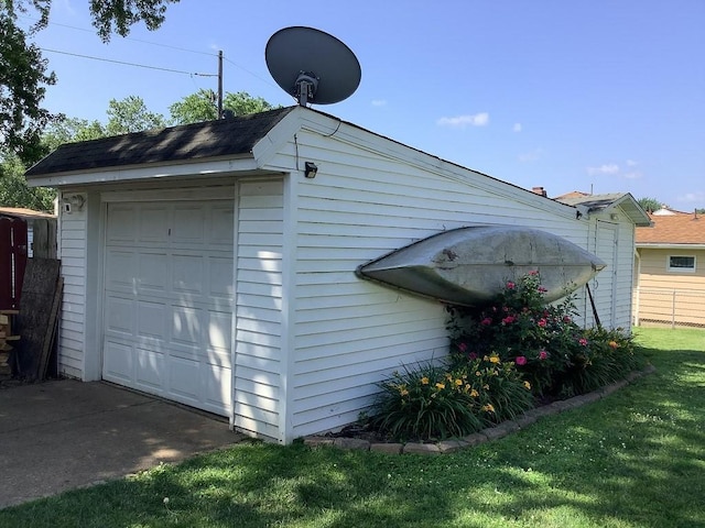3322 Parade St, Erie, PA 16504 - view of detached garage
