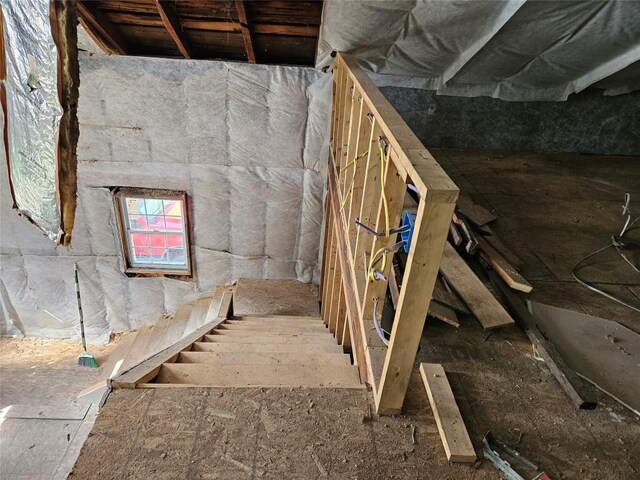 448 W 19th St, Erie, PA 16502 - view of stairway