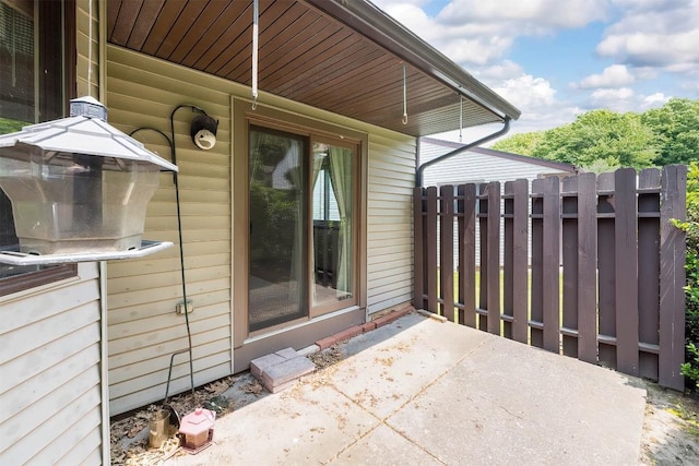 625 Montroyale Dr, Erie, PA 16504 - photo 2