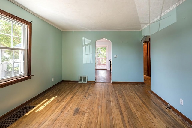 738 E 36th St, Erie, PA 16504 - photo 4