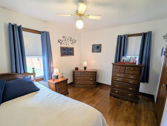 933 E 31st St, Erie, PA 16504 - bedroom with wood finished floors and a ceiling fan