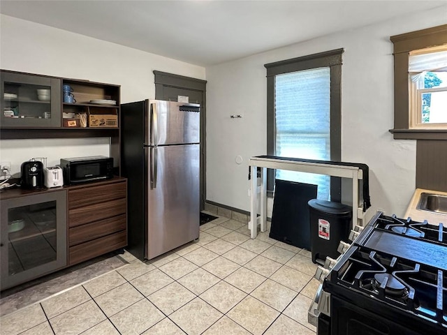 915 W 2nd St, Erie, PA 16507 - photo 2