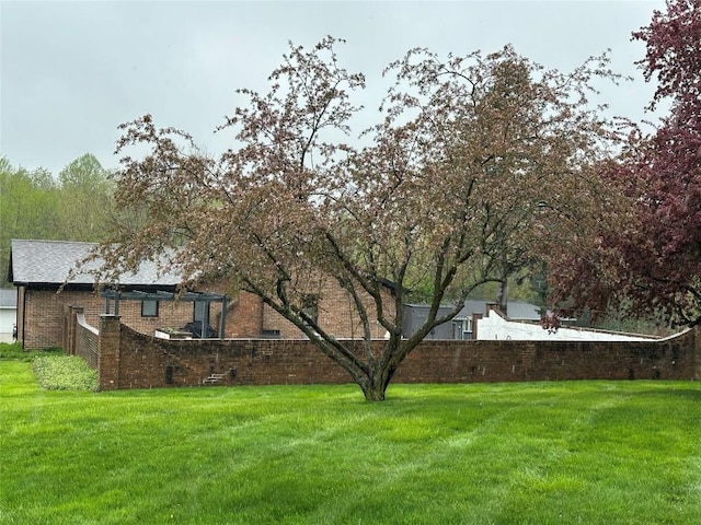 6170 Mistletoe Ave, Fairview, PA 16415 - view of grassy yard