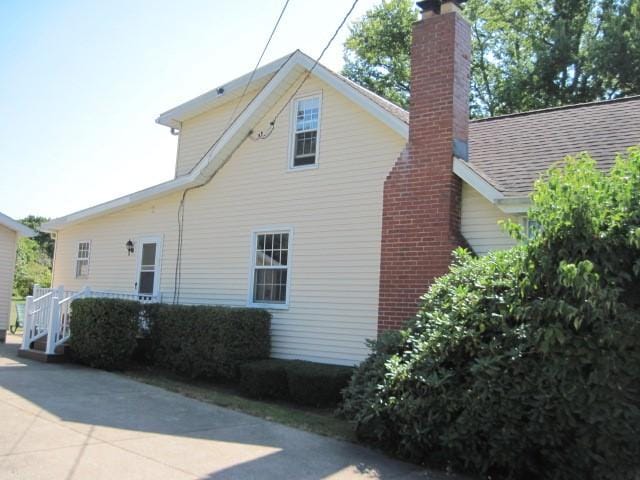 view of side of property