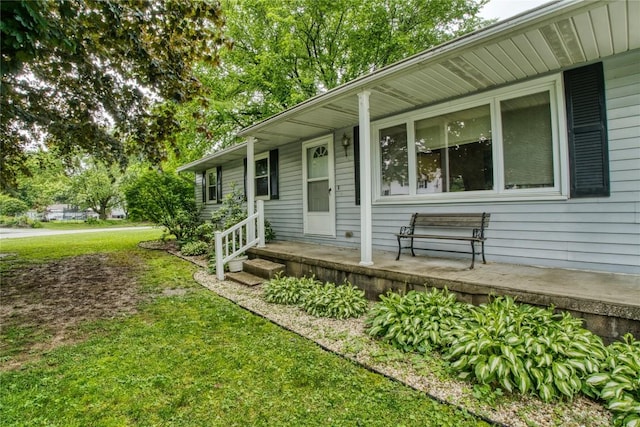 7712 Lakewood Dr, Fairview, PA 16415 - ranch-style house with a front yard