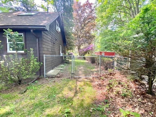 10634 N Edgewood Dr, Lake City Borough, PA 16423 - view of yard with a gate