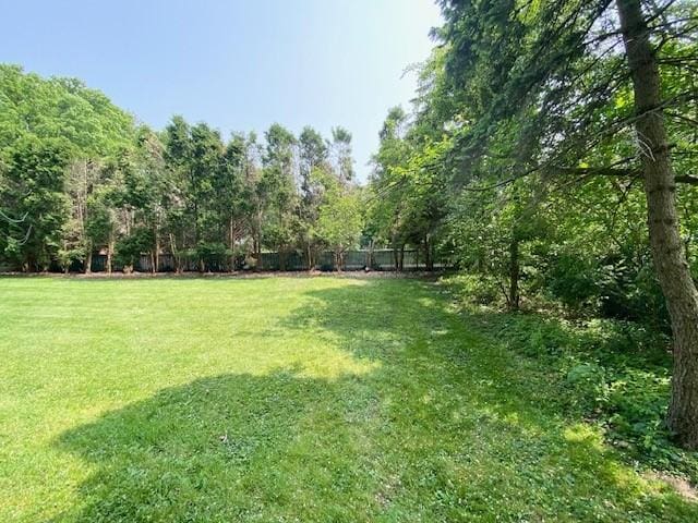 10634 N Edgewood Dr, Lake City Borough, PA 16423 - view of yard