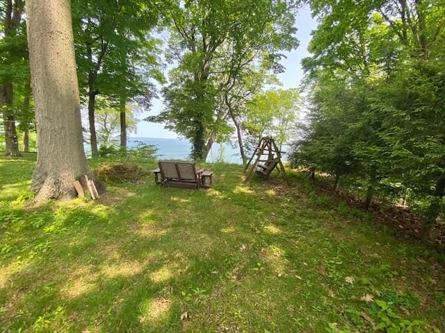 10634 N Edgewood Dr, Lake City Borough, PA 16423 - view of yard featuring a water view