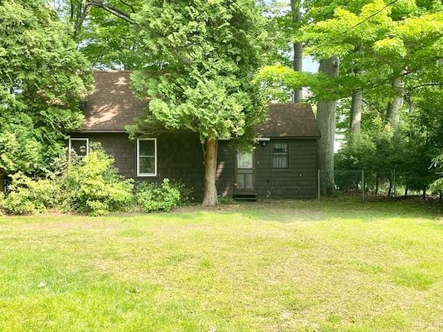 10634 N Edgewood Dr, Lake City Borough, PA 16423 - view of rear view of house
