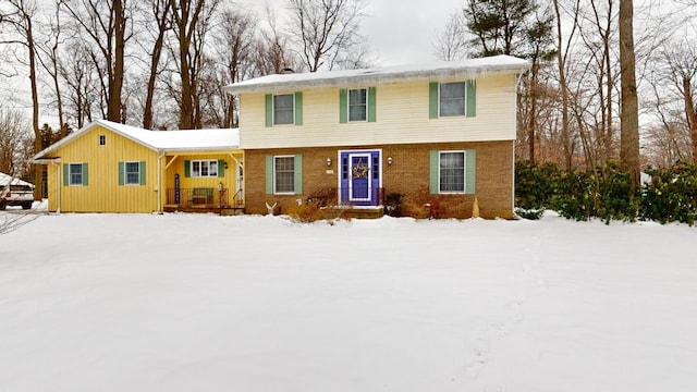 view of front property