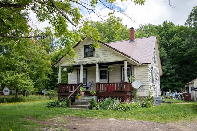 bungalow-style home with covered porch