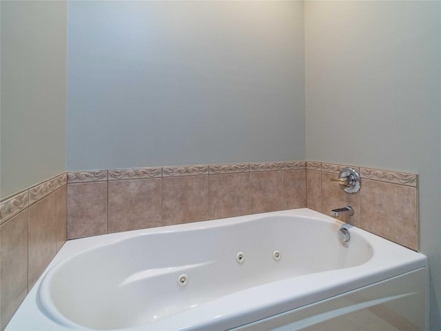 bathroom featuring a whirlpool tub