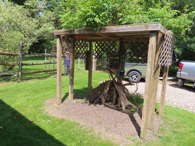 1900 Navaho Rd, Jamestown, PA 16134 - view of yard