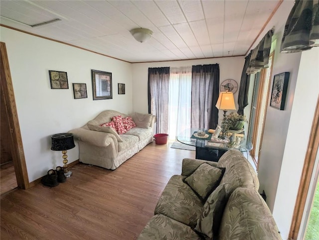 39501 Centerville Rd, Centerville, PA 16404 - living room featuring wood finished floors