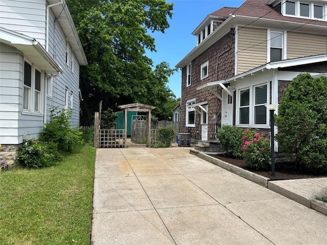 3204 Rose Ave, Erie, PA 16510 - photo 2