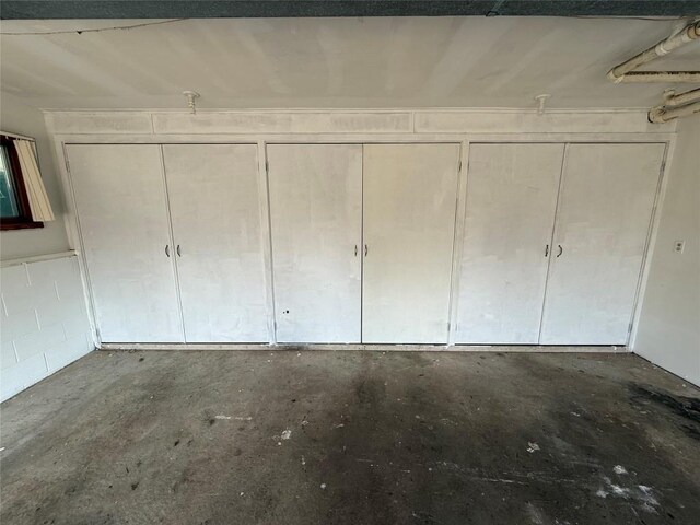 2735 W 35th St, Erie, PA 16506 - view of garage