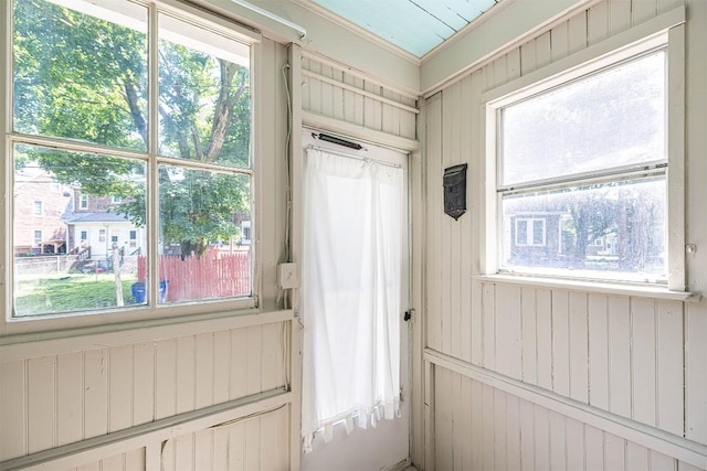 1047 Napier Ave, Erie, PA 16511 - doorway featuring crown molding