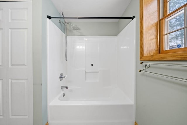 bathroom featuring shower / bath combination