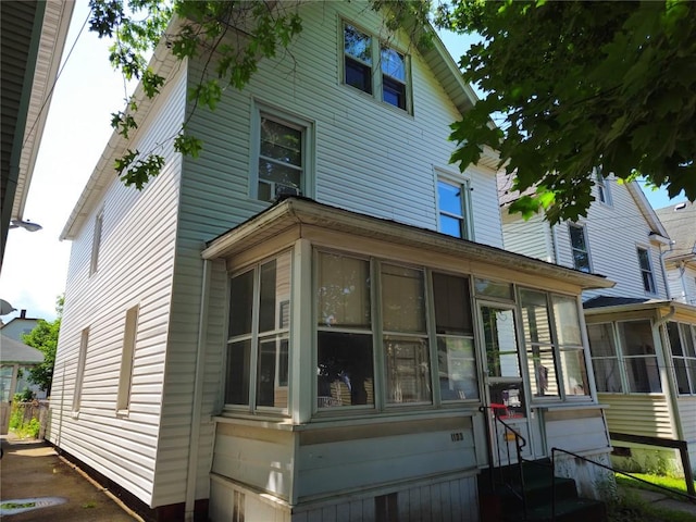 1133 E 8th St, Erie, PA 16503 - photo 2