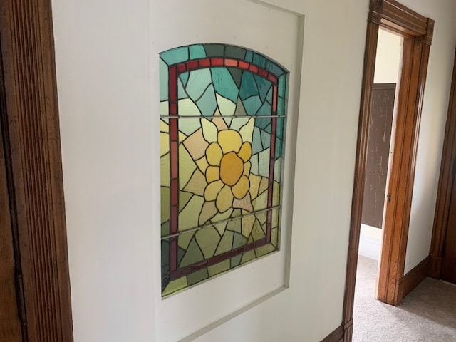 760-762 Park Ave, Meadville, PA 16335 - detailed view of carpet flooring and baseboards