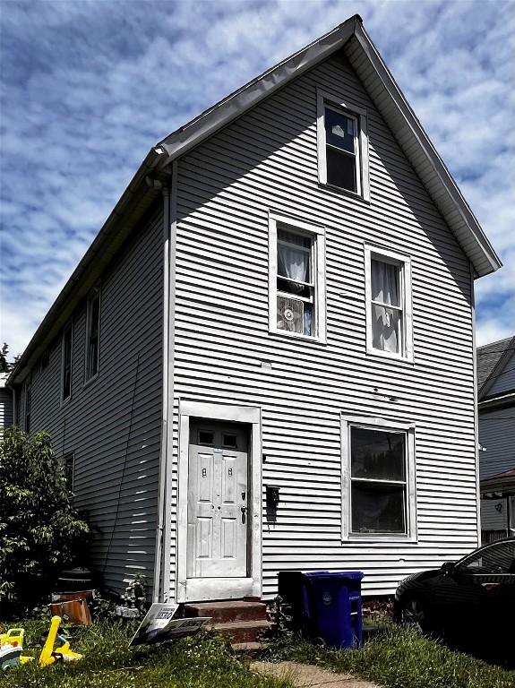 946 W 17th St, Erie, PA 16502 - back of property