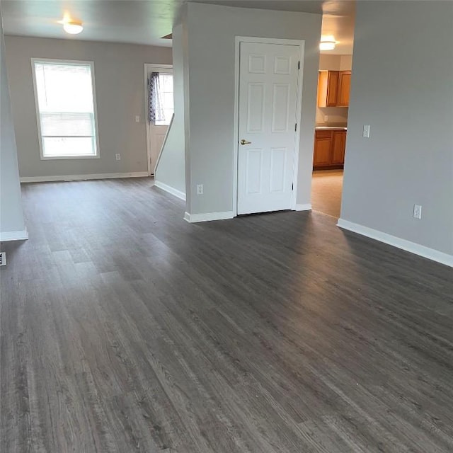2517 Mccain Ave, Erie, PA 16510 - unfurnished room featuring dark wood finished floors and baseboards