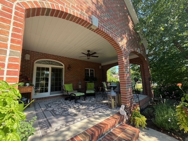 view of patio with ceiling fan