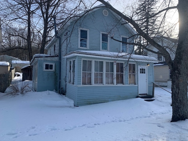 view of front of home with entry steps