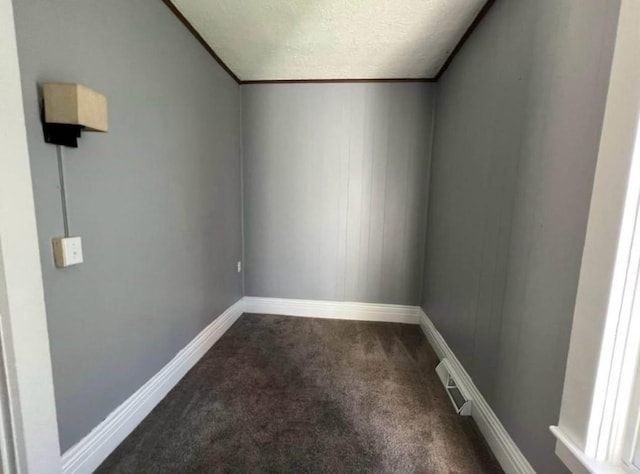 1121 E 27th St, Erie, PA 16504 - carpeted empty room featuring baseboards and a textured ceiling