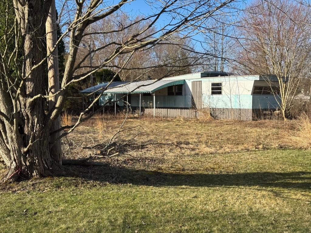 0 Plymouth Ln, Jamestown, PA 16134 - view of yard