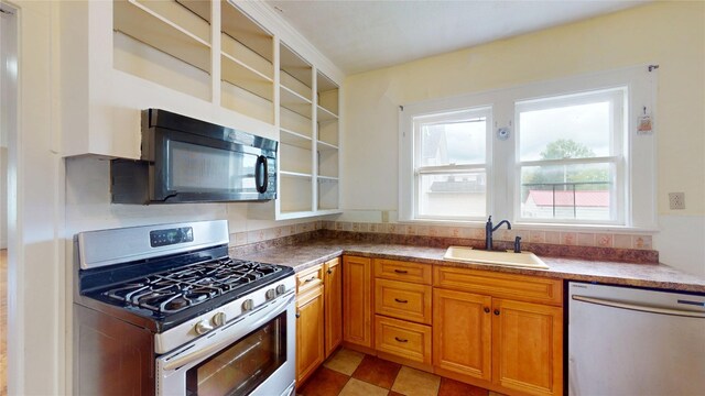 251 E 30th St, Erie, PA 16504 - photo 18