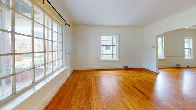 251 E 30th St, Erie, PA 16504 - photo 8