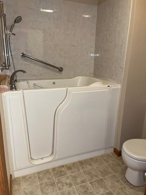 234 Walnut St Unit 13, Meadville, PA 16335 - full bathroom with a tub and toilet