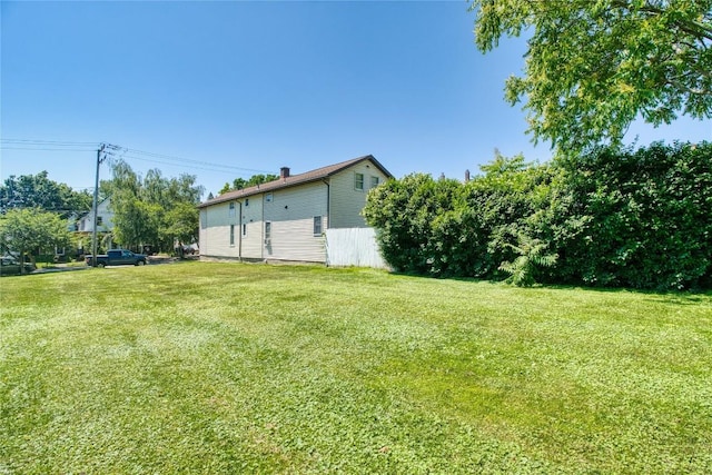 346 E 2nd St, Erie, PA 16507 - view of green lawn