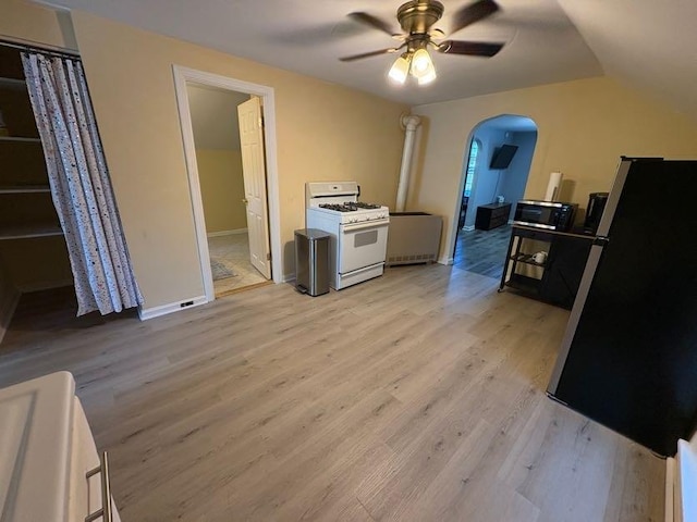 713 E 12th St, Erie, PA 16503 - photo 18
