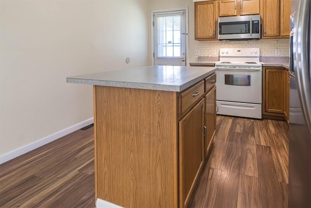 2036 Woodlawn Ave, Erie, PA 16510 - photo 11