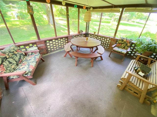 sunroom / solarium with a healthy amount of sunlight