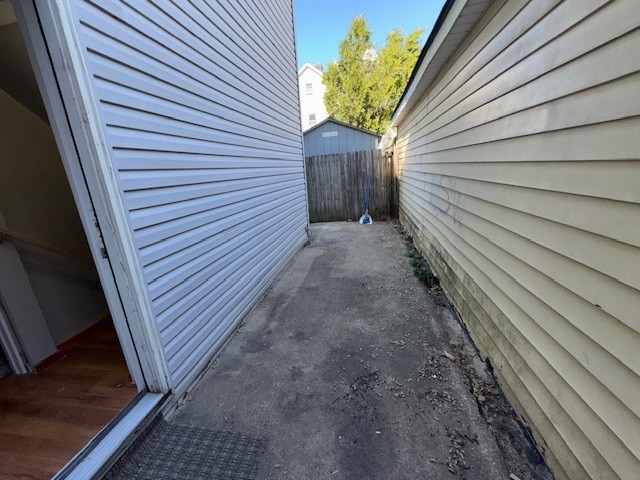 747 E 25th St, Erie, PA 16503 - view of property exterior with fence